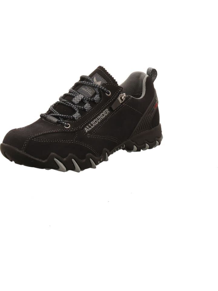 Schnürschuh in schwarz