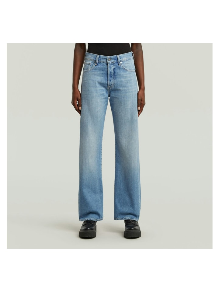 Jeans in faded rhine blue