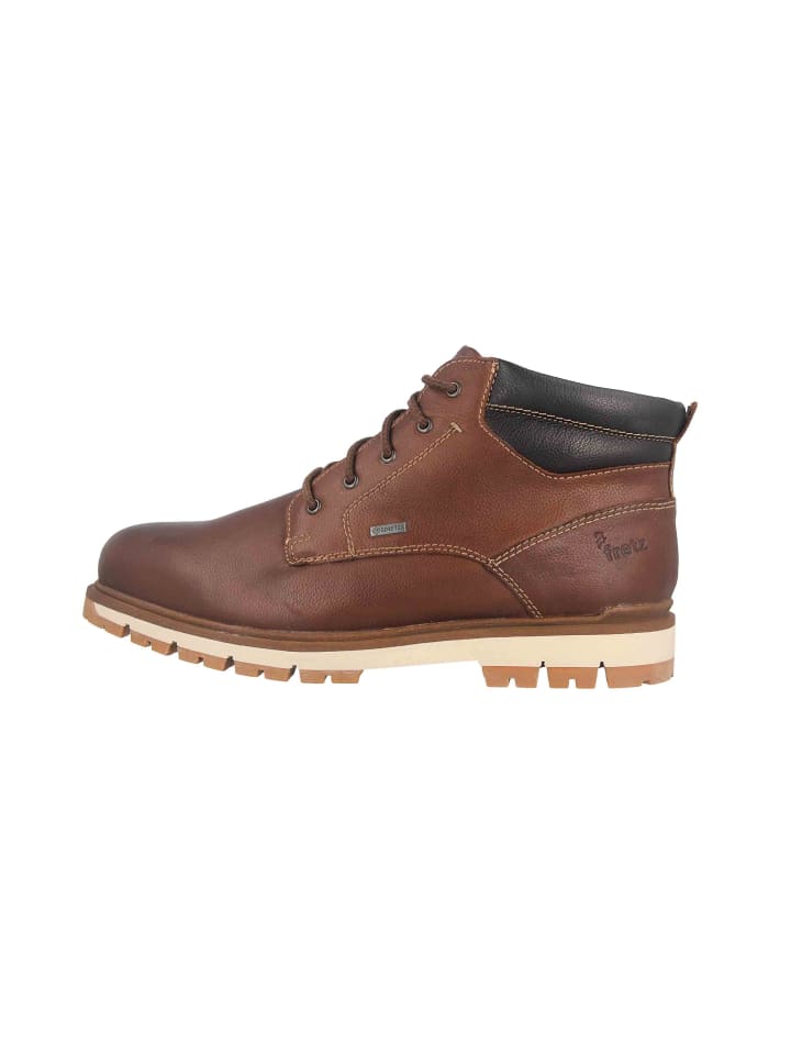 Boots in Braun