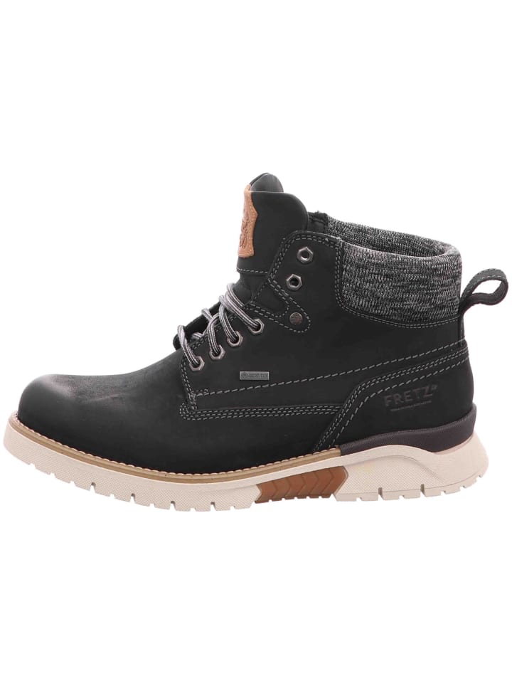 Stiefel in Schwarz