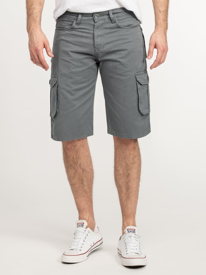 Shorts in Grau