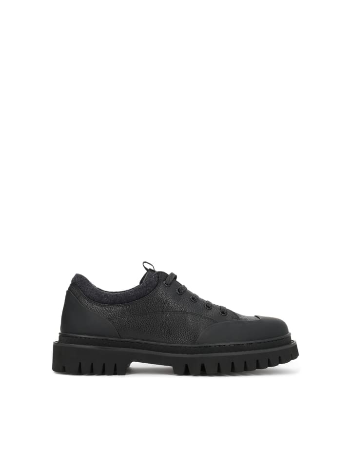 Schnürschuhe in Schwarz