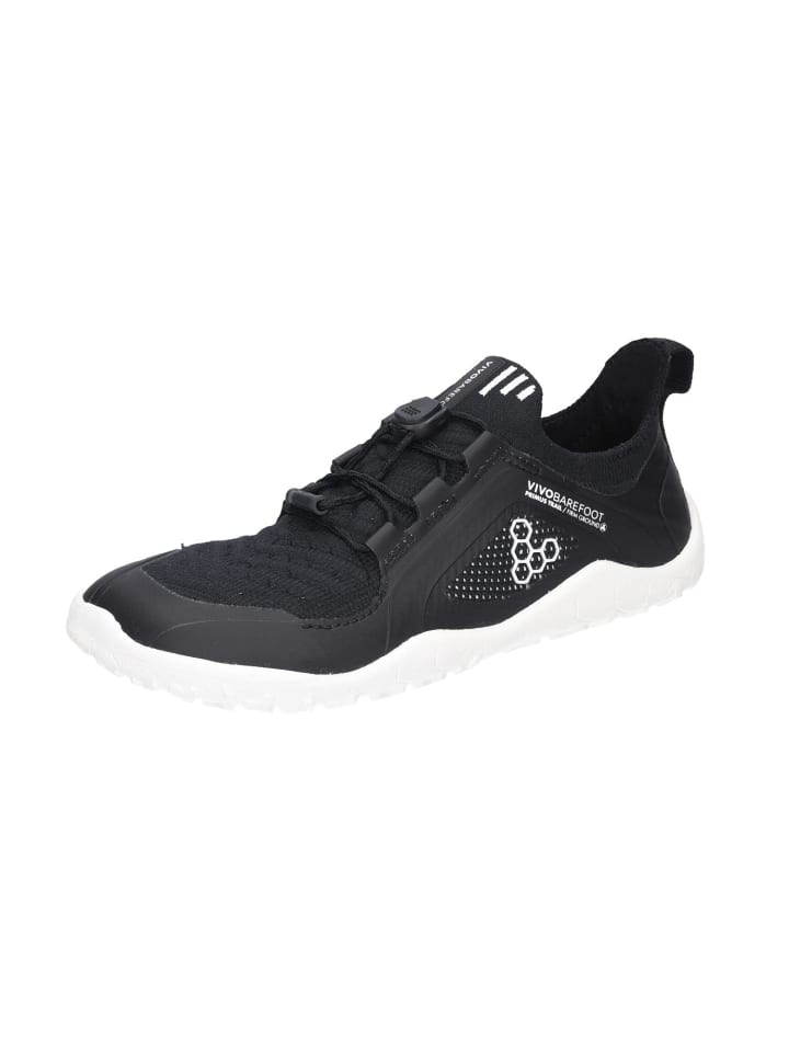 Schnürschuh in schwarz