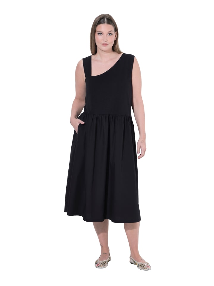 Kleid in schwarz