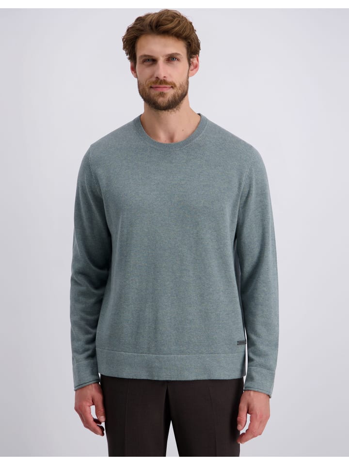Pullover in Stormy Sea