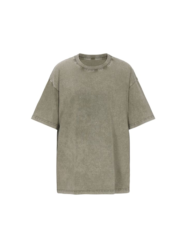 Men T-Shirt in OLIVE