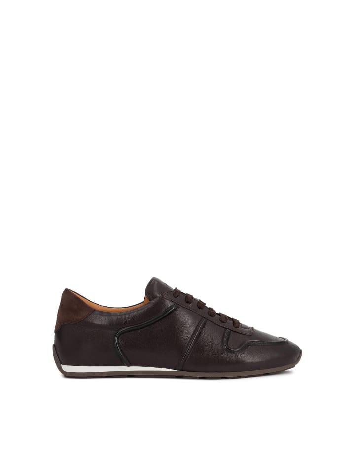 Sneaker Low in Dunkelbraun