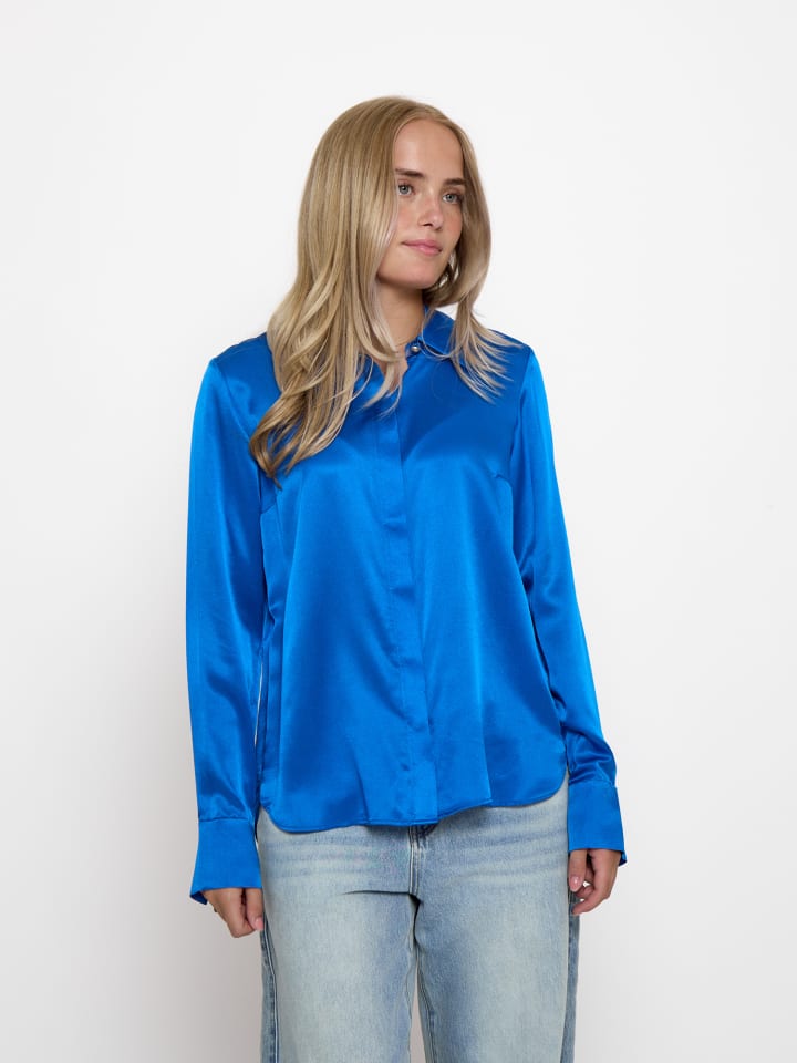 Shirt in DAPHNE BLUE