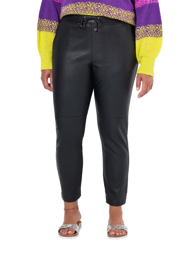Schlupfhose in schwarz