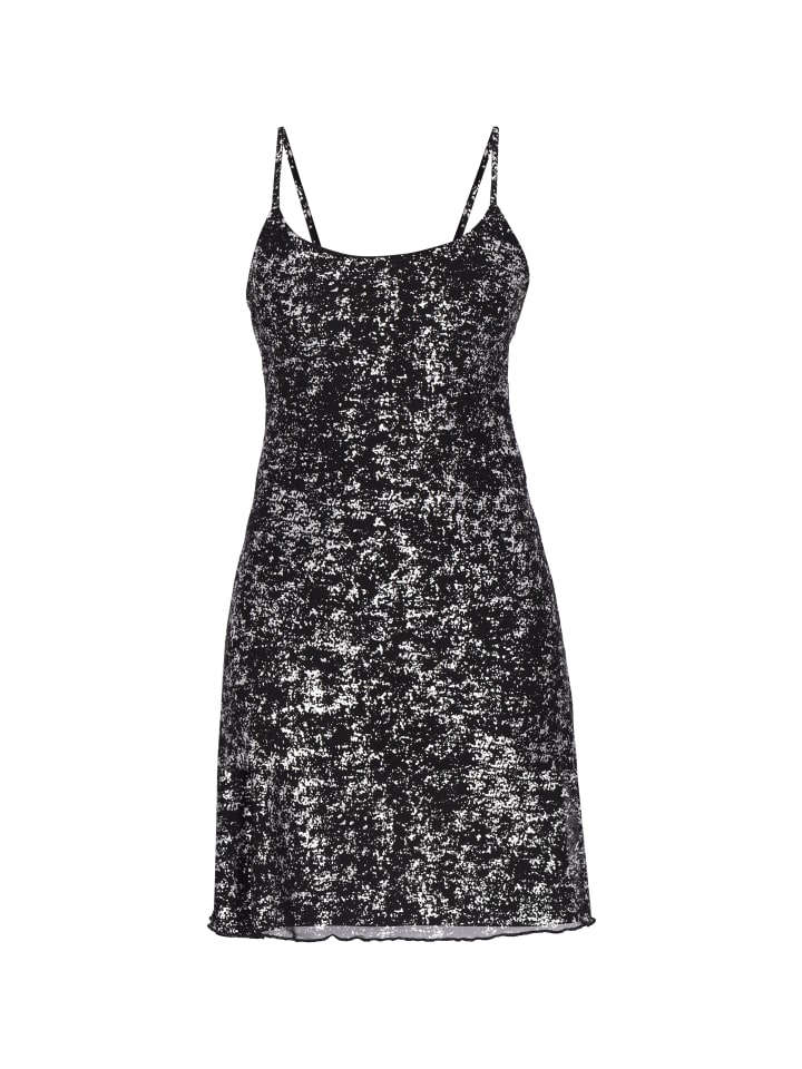 Women Dress in black