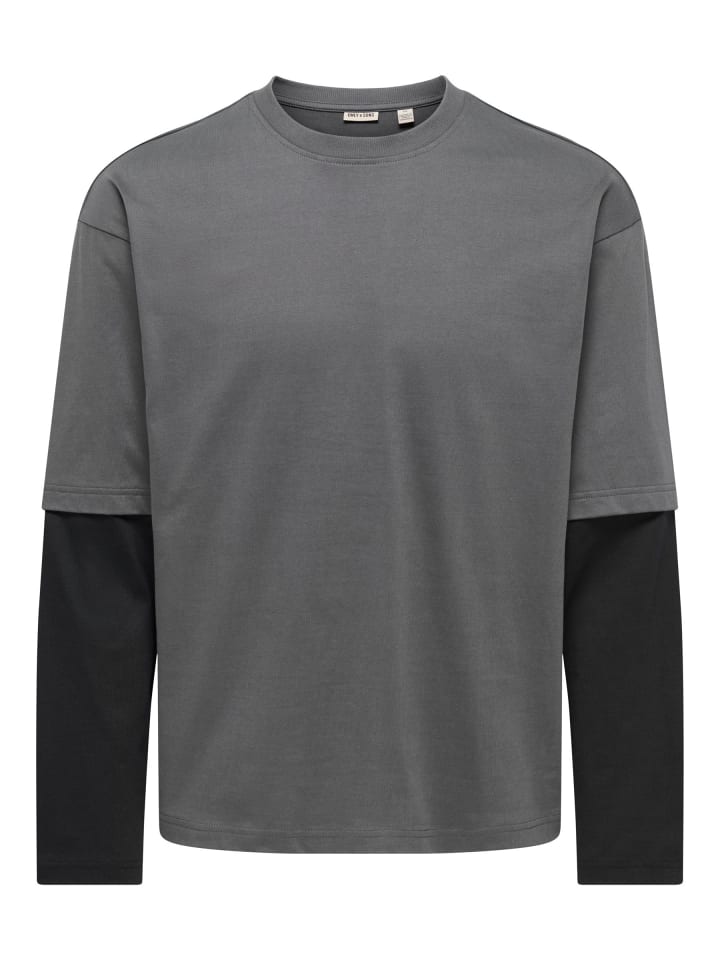 T-shirt in Grey Pinstripe