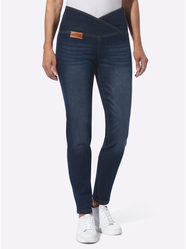 Jeans in dark blue