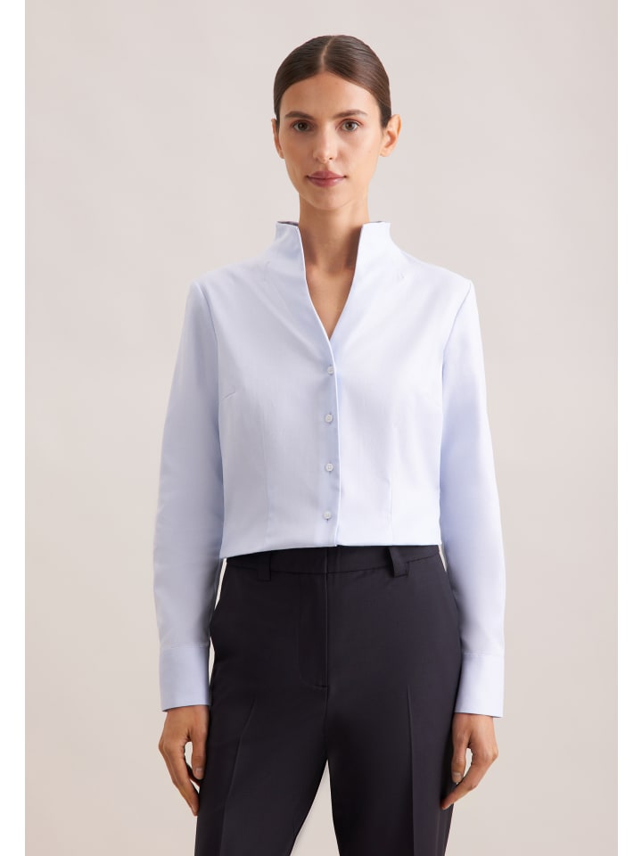 Kelchkragenbluse Slim in Hellblau