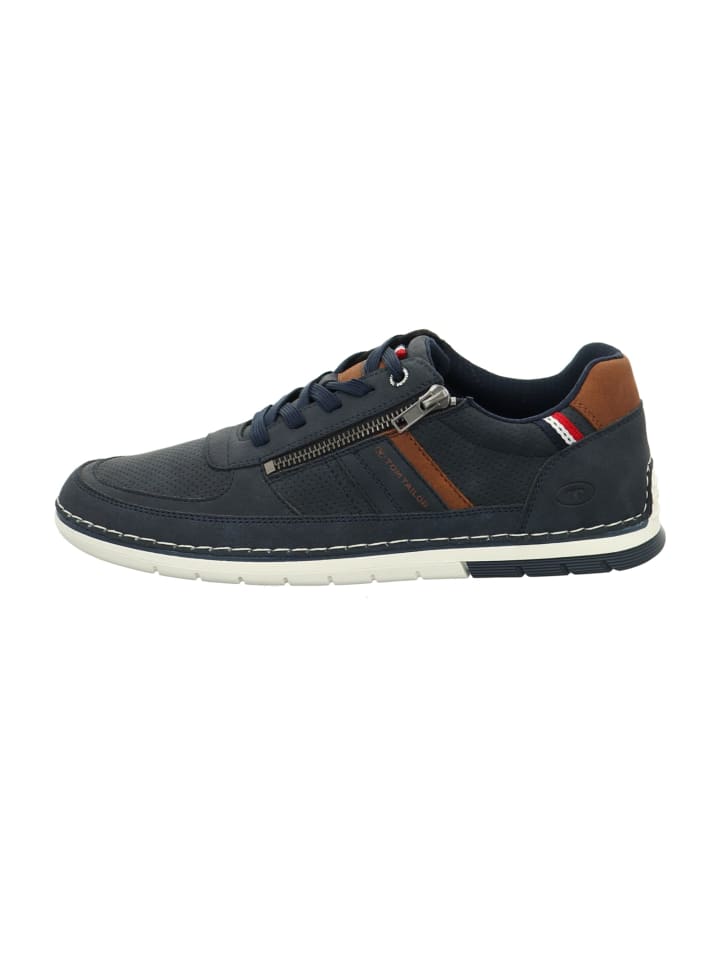 Sportliche Schnürschuhe in Blau