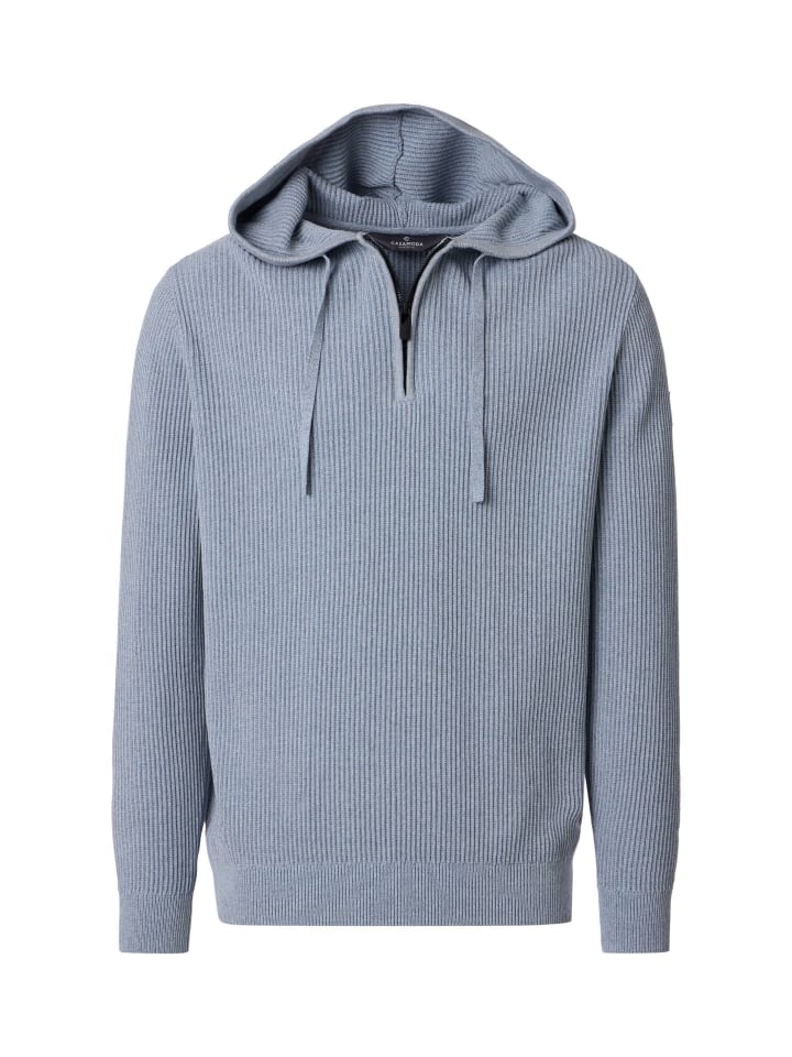 Pullover in Hellblau