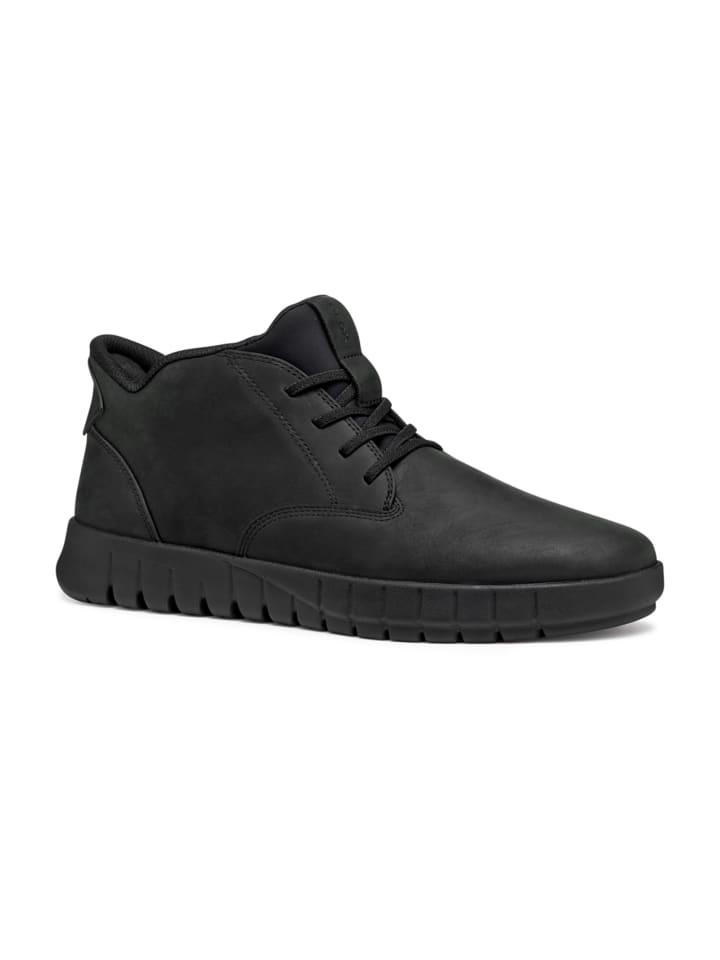 Schnürstiefeletten in Schwarz