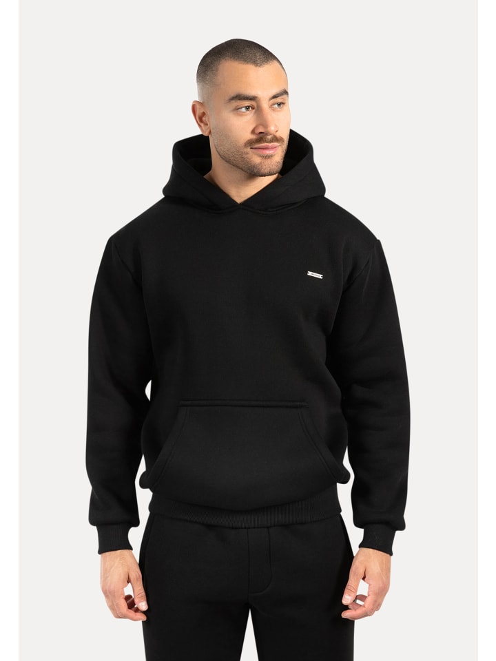 Hoodie Ilyas in Schwarz
