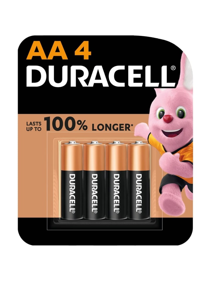 Duracell AA 1,5 V Alkaline Batterien Extra Life Long Power 4er Pack in Schwarz