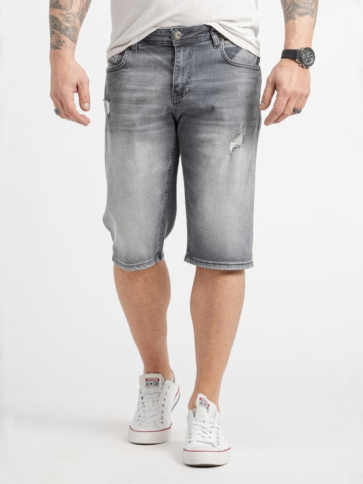Shorts in Grau