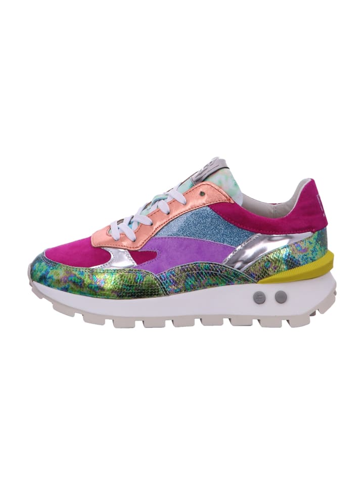 Sportliche Schnürschuhe in Bunt