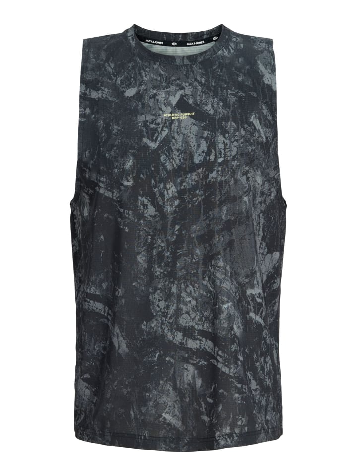 Tanktop in Wet Weather