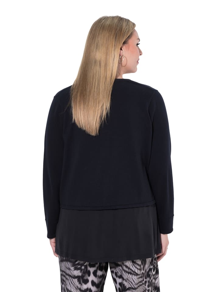 Strickjacke in schwarz