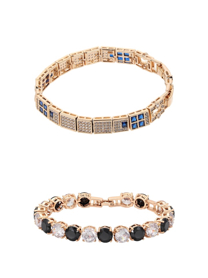 Women Bracelets Set in gold