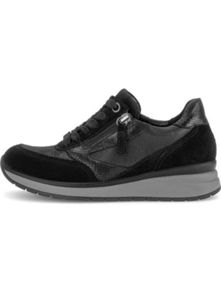 Sneaker Low in schwarz