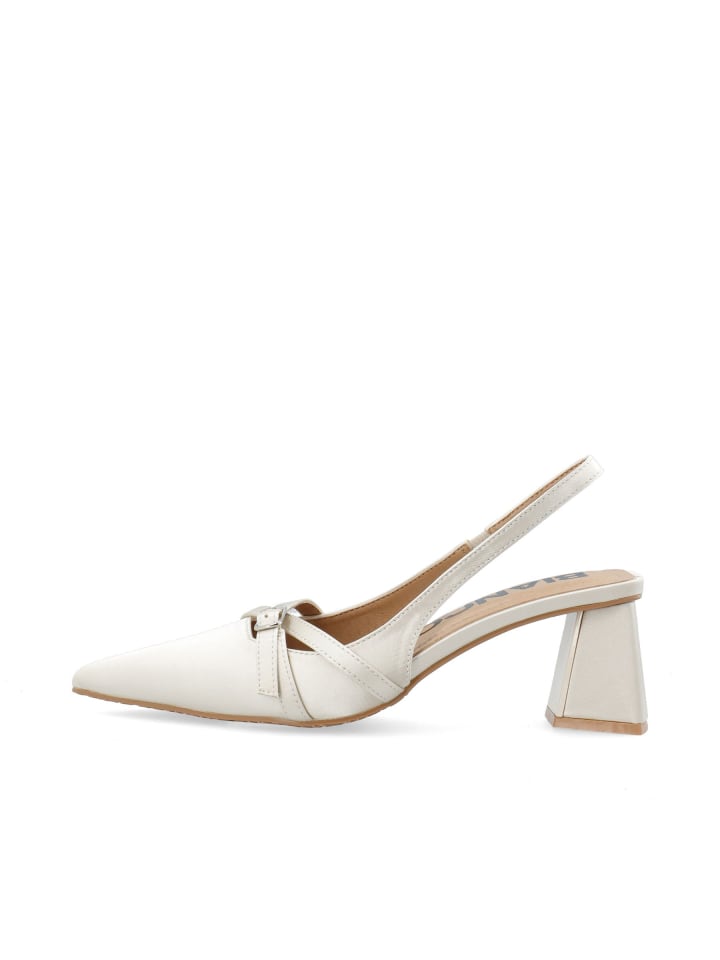 Slingbacks in OffWhite