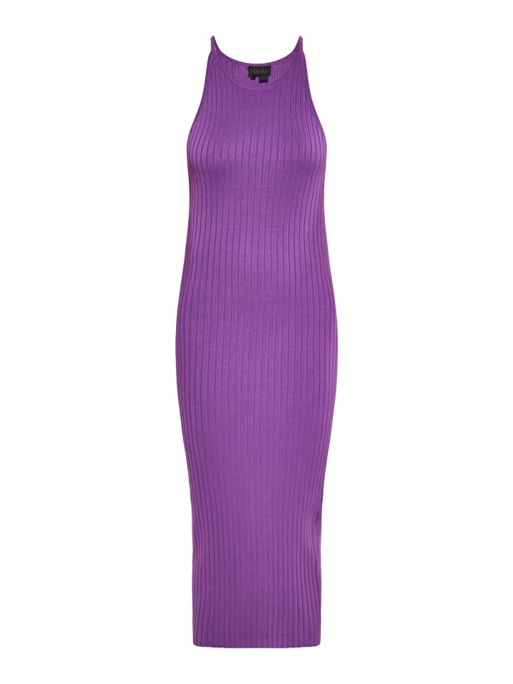 Women Dress in Lila