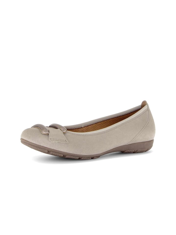 Sportliche Ballerinas in beige