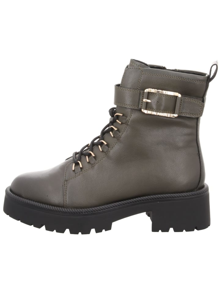 Schnürstiefel in gruen