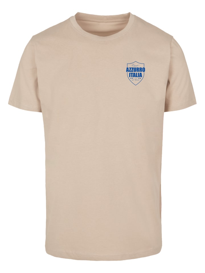 T-Shirt in sand