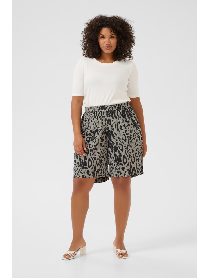 Shorts KCmille Regular fit in Moonstruck / Black Animal