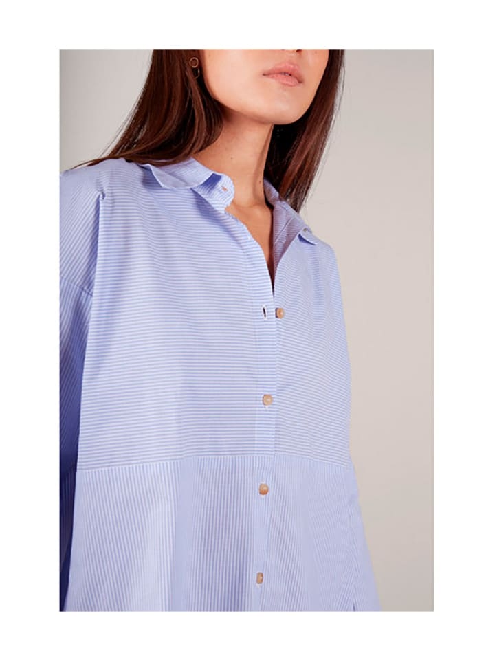 Shirt in Blau