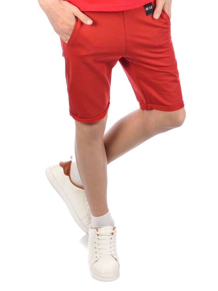 Kurze Hose in Rot