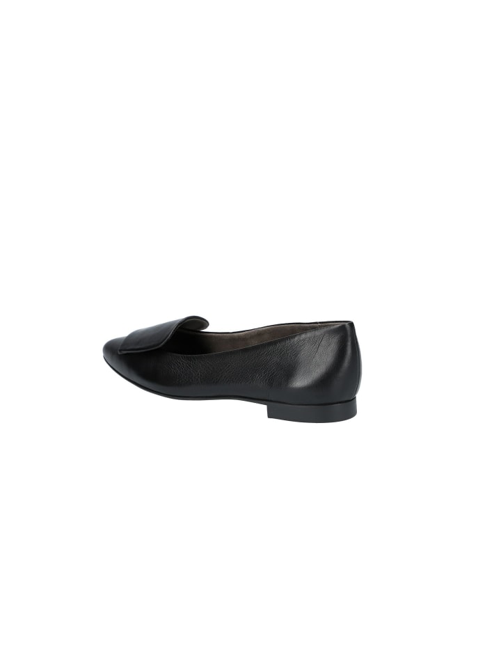 Ballerina in schwarz