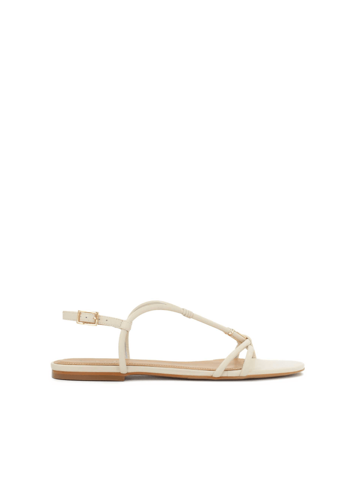 Sandaletten in Creme