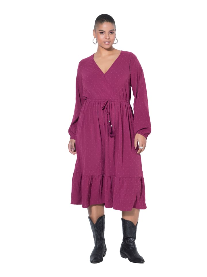 Kleid in aubergine