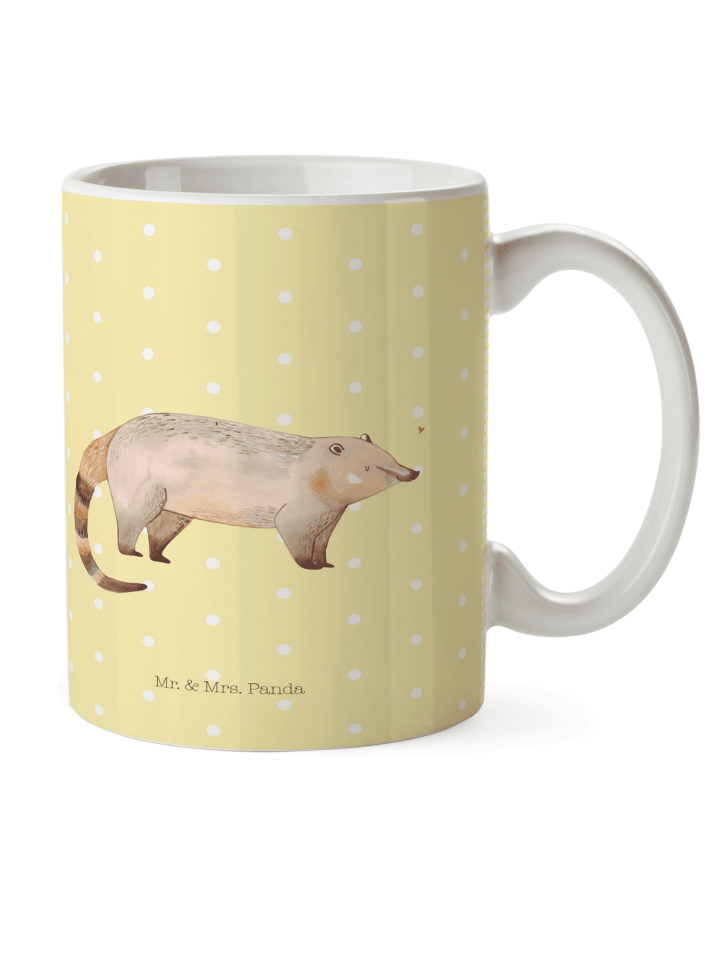 Becher Nasenbär ohne Spruch in Gelb Pastell