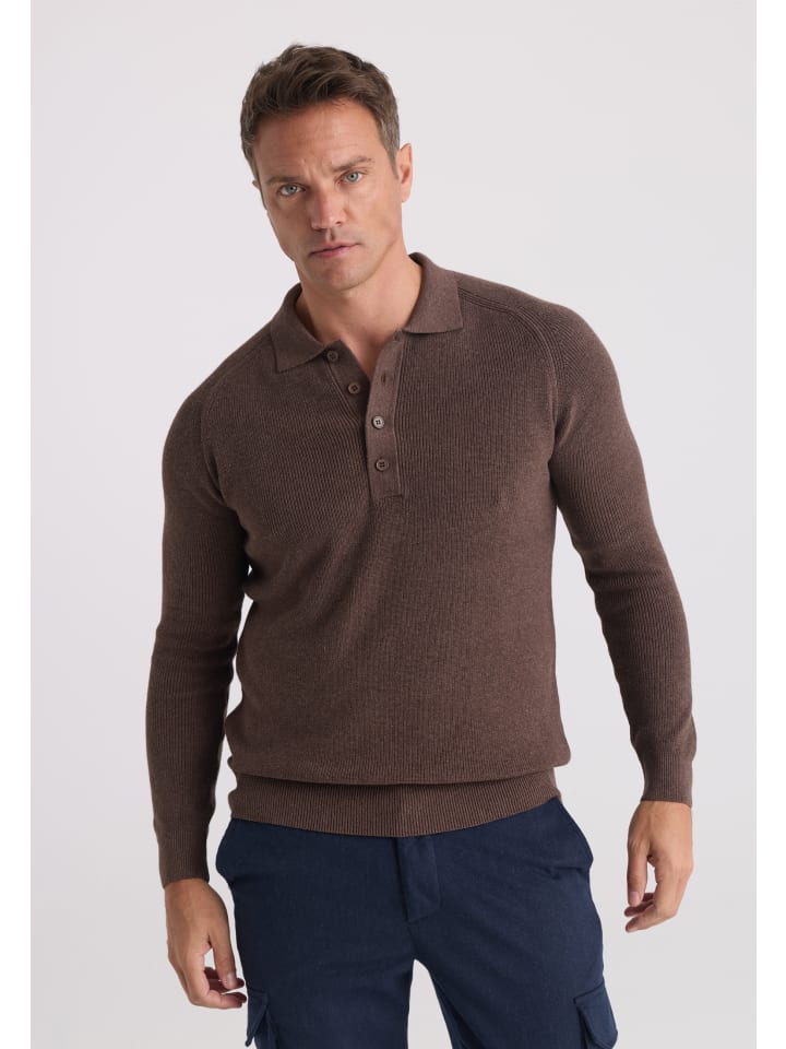 Pullover in braun