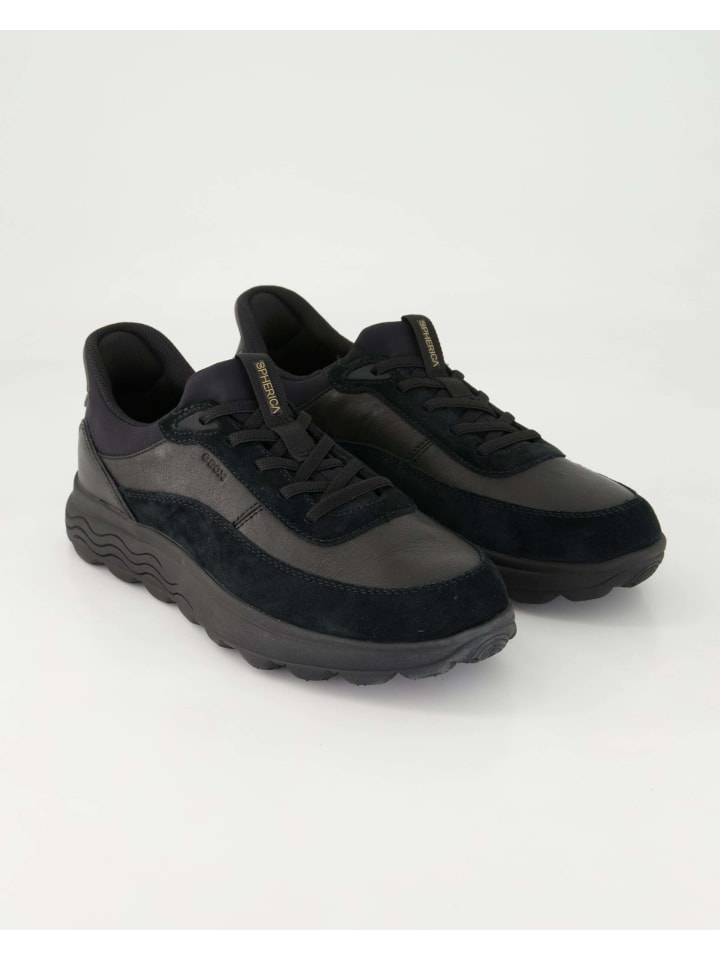 Slip On Sneaker in Schwarz