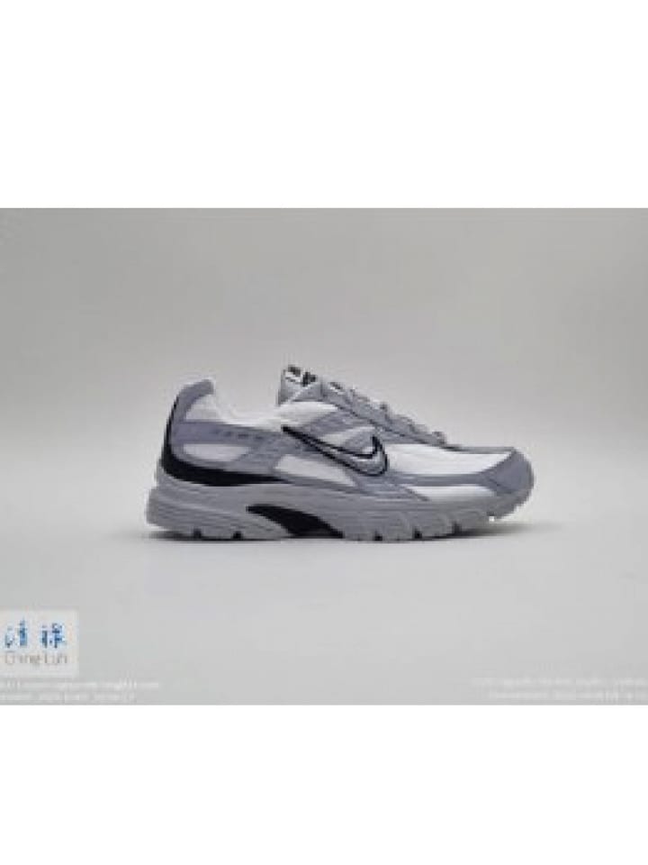 Sneaker Initiator in Grau