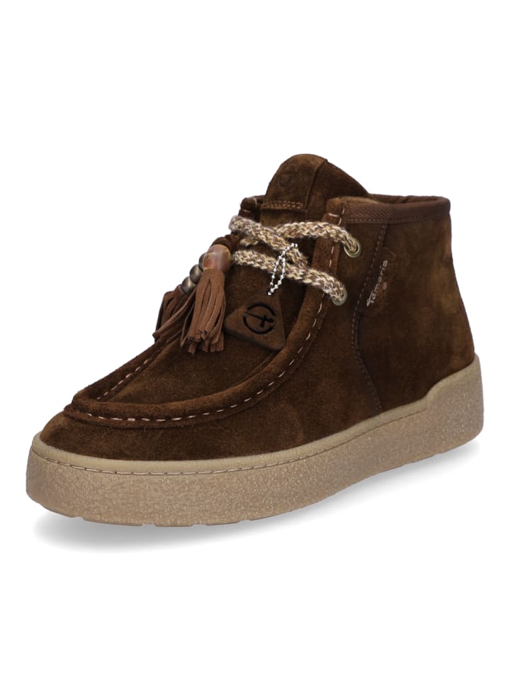 Boot in Braun