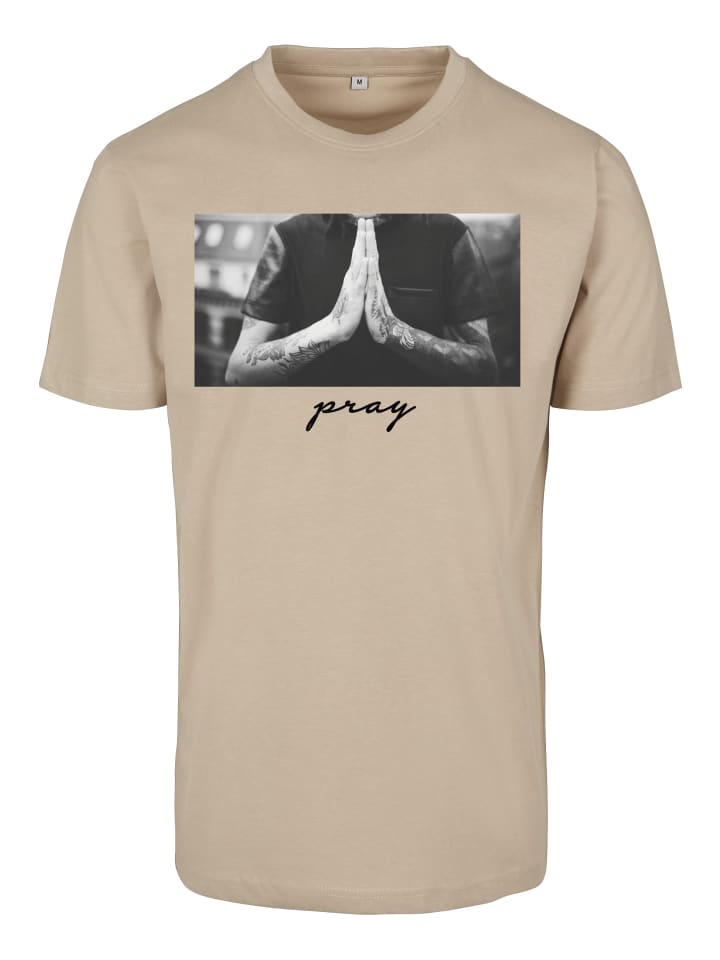 T-Shirt in sand