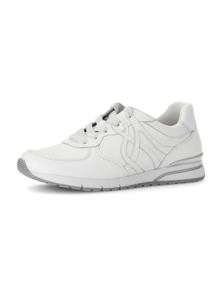 Sportliche Schnürschuhe in Weiß