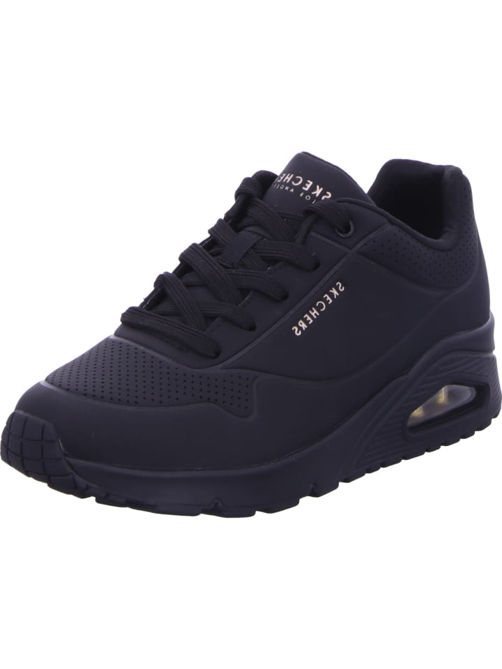 Sneaker in schwarz