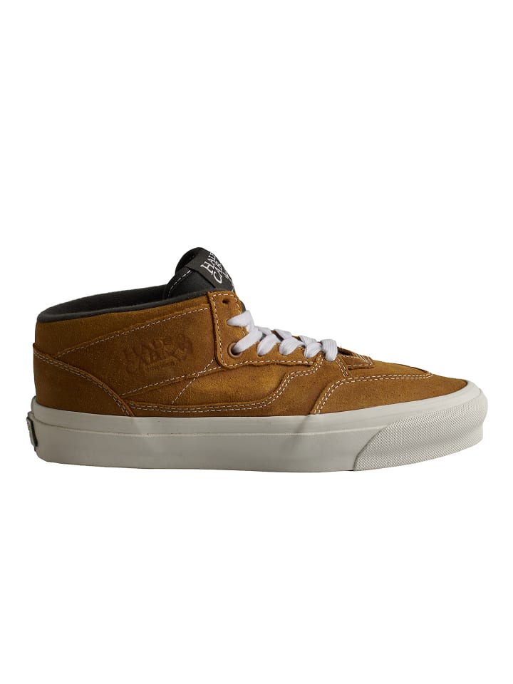 Sneakers in Brown