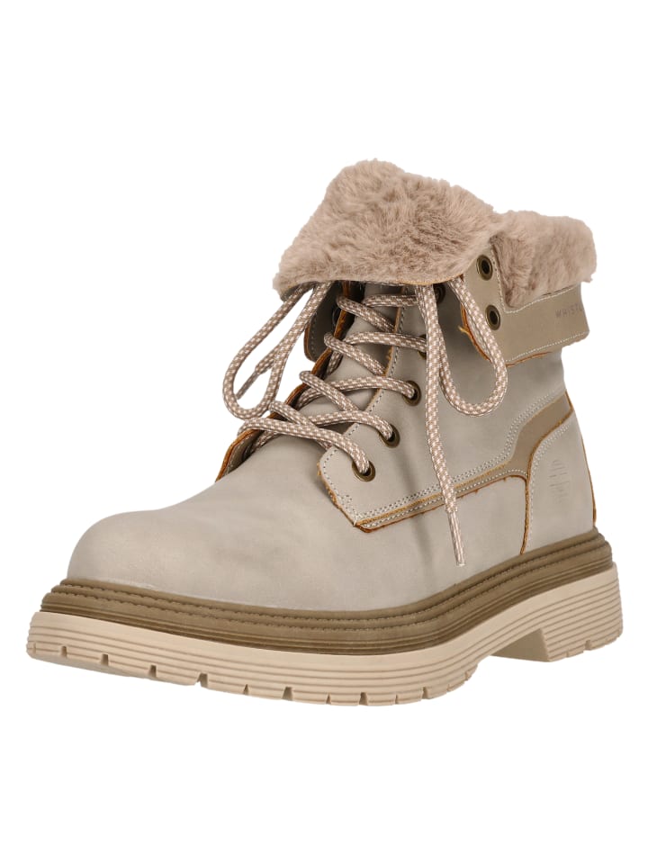 Boots Jasiah in 1116 Moonbeam