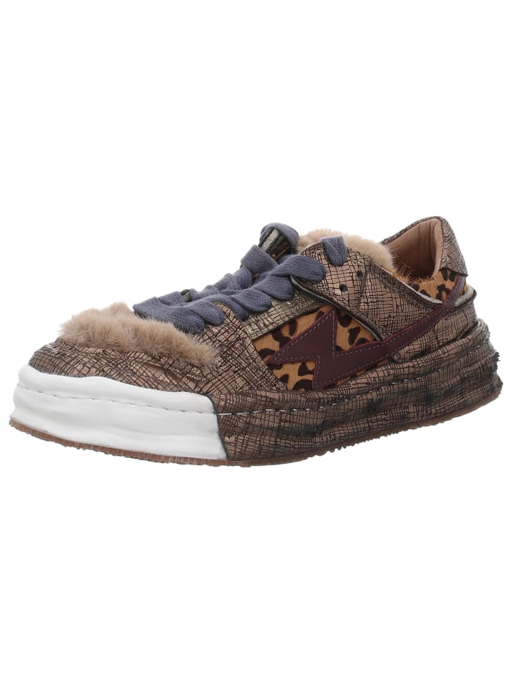 Sneaker in braun